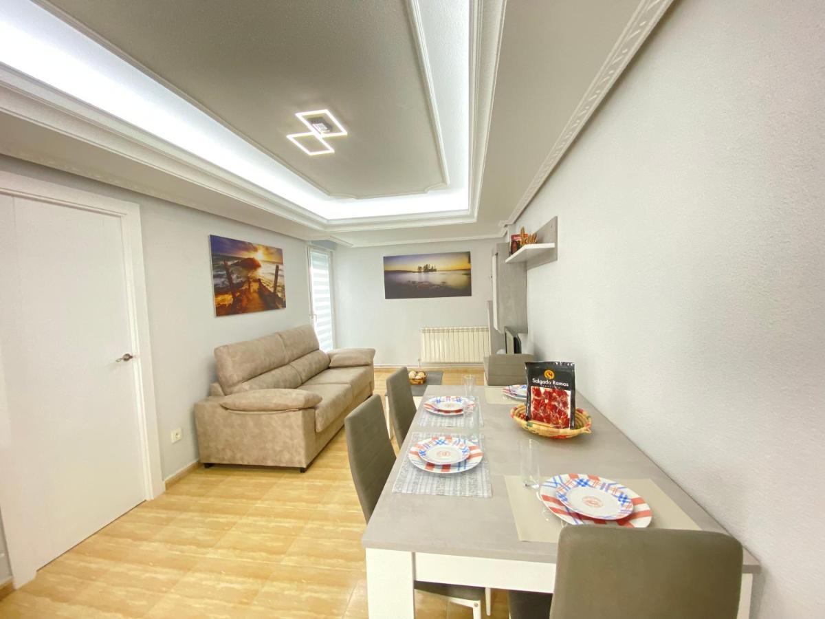 Vivienda En Pleno Centro! Calle Doctrinos 3 サラマンカ エクステリア 写真