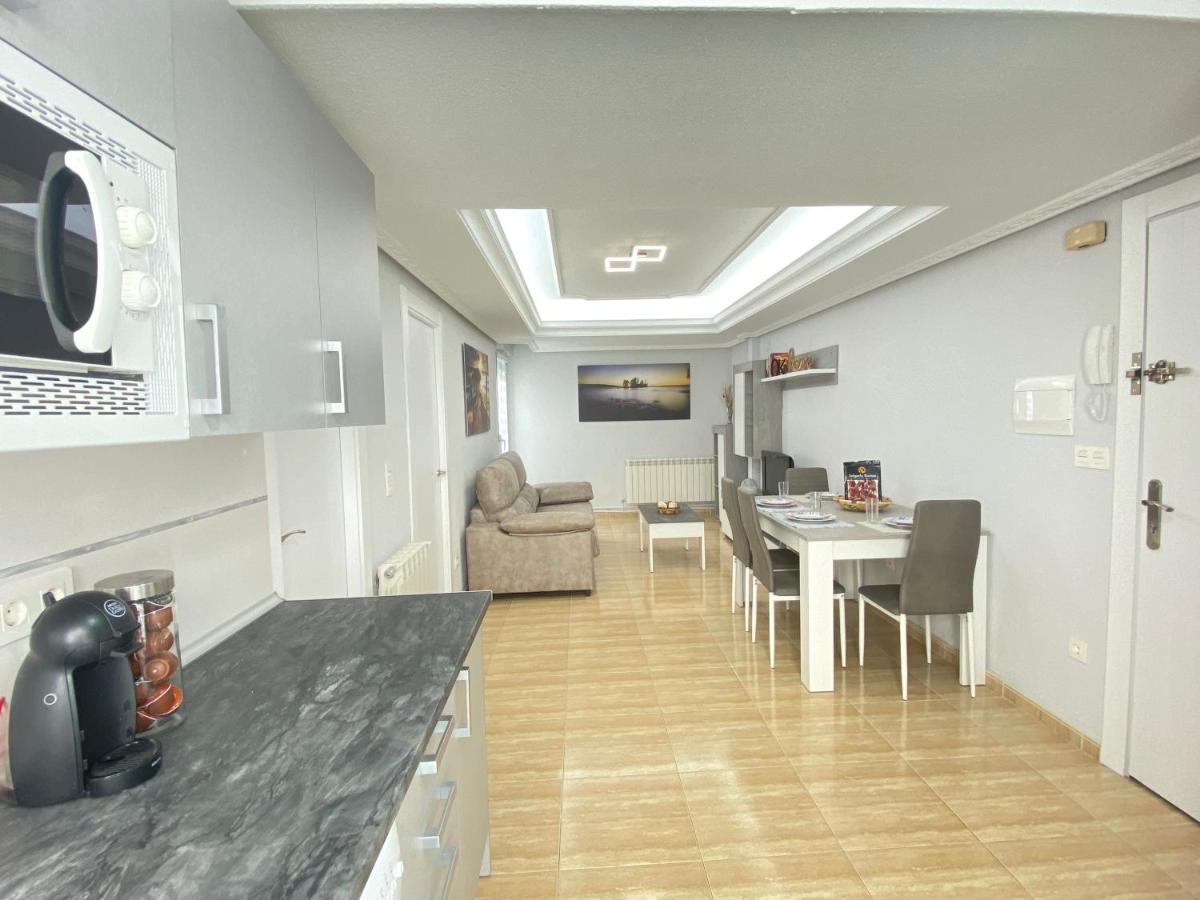 Vivienda En Pleno Centro! Calle Doctrinos 3 サラマンカ エクステリア 写真